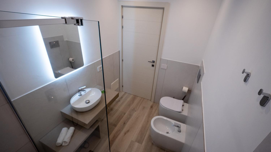 Bathroom 2, Modern Room, Olbia-Tempio