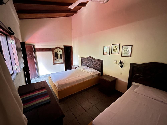 Bedroom 2, Hotel Rancho Escondito, Dist. Pochutla