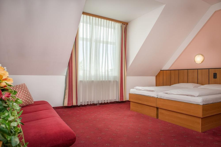 Bedroom 3, Gartenhotel Gabriel City, Wien