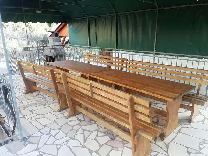 Others 4, Apartman Lupi M&S "MASTER", Jelsa