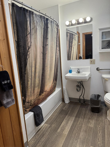 Bathroom 2, Susitna River Lodging, Suites, Matanuska-Susitna