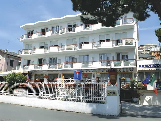 Exterior & Views 2, Hotel Cristallo, Savona