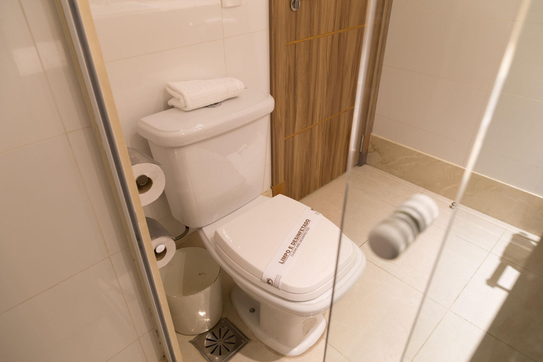 Bathroom 5, Hotel Atlantico Praia, Rio de Janeiro