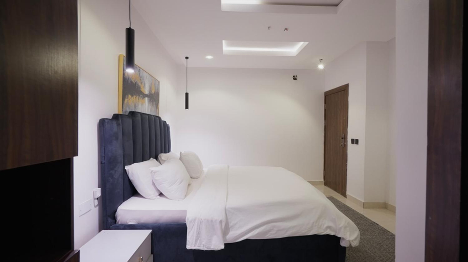 2, A Three Bedroom Shortlet Apartment, Eti-Osa