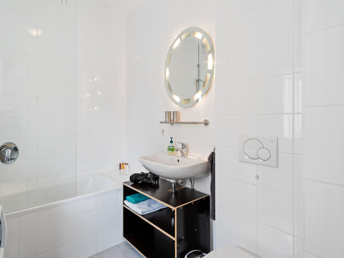 Bathroom 3, Apartment Innsbruck near Bergisel Ski Jump, Innsbruck