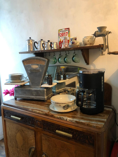 Others 3, Maison Heloise, Vaucluse