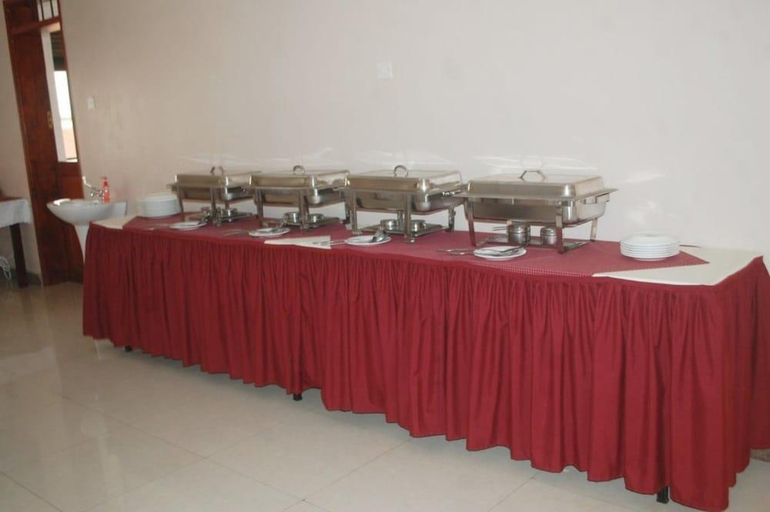 Food & Drinks, TJ Global Hotel Kasese, Busongora