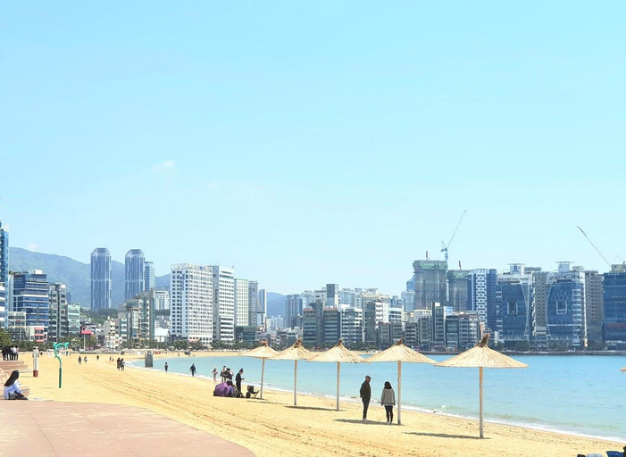 Others 5, Gwangalli Beach 3 people # family  trip, Suyeong