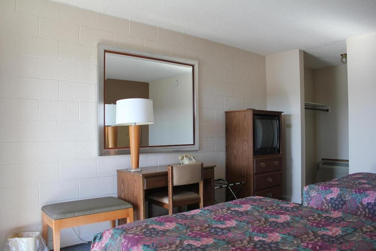 Bedroom 2, Hastings inn, Adams