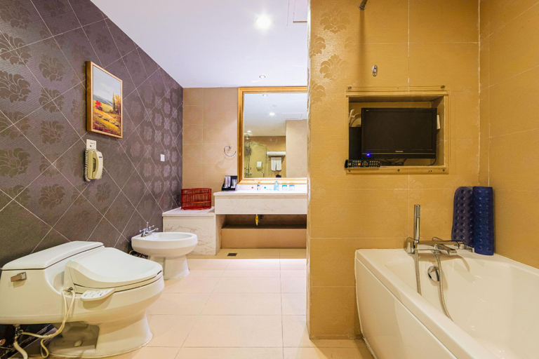 Bathroom 4, Qingdao Chengyang Detai Hotel, Qingdao