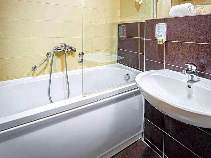 Bathroom 4, B Hotels Belgrade, Belgrade