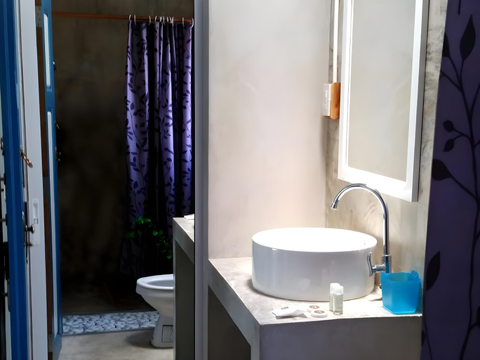 Bathroom 3, Namaste Resort, K. Sam Roi Yot