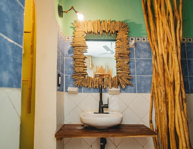 Bathroom 4, LA TULUMENA Boutique Hotel, Cozumel