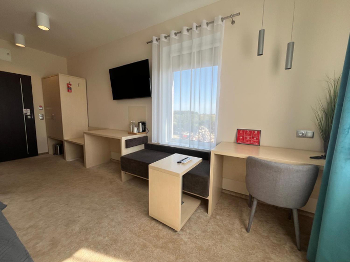 Others 4, MOTEL S5 Hotel S5 BASEN JACUZZI MYJNIA, Świecie