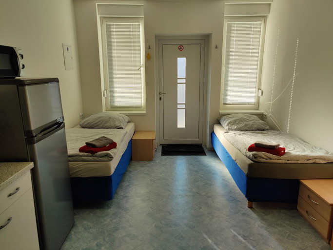 Others 2, Lucky Hostel, Teltow-Fläming