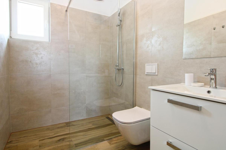 Bathroom 5, Modern villa with private pool and garden, Pula