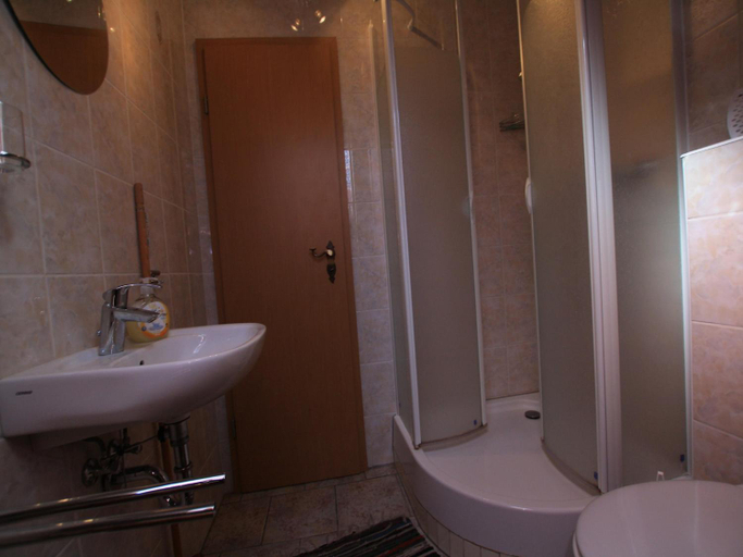 Bathroom 2, Wohnung in Luckaitztal-Gosda, in der Calauer Schweiz, Oberspreewald-Lausitz