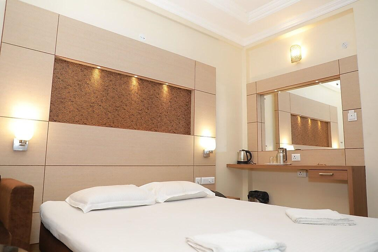 Bedroom 3, Hotel SakthiPriya, Chennai