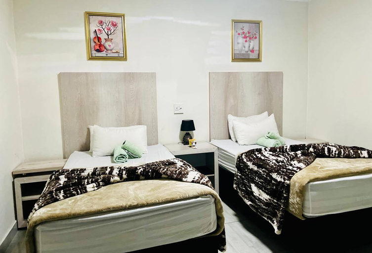 Bedroom 3, Orient Guest House, Frances Baard
