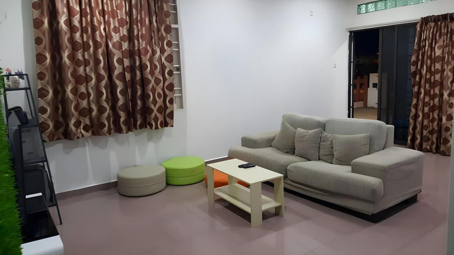 Others 5, The Garden Vacation Home, Manjung