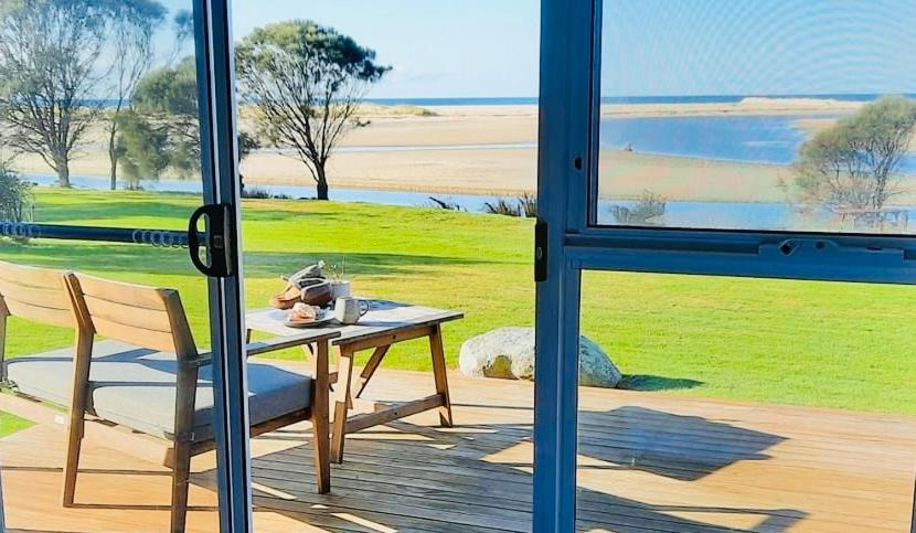 Others 2, Pelican Sands Scamander, Break O'Day