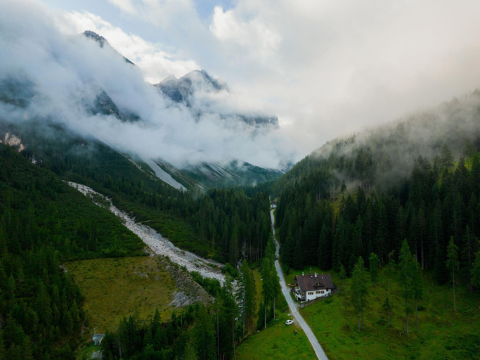 Others 5, Chalet in Stubaital by Ski Slope  Sauna, Innsbruck Land