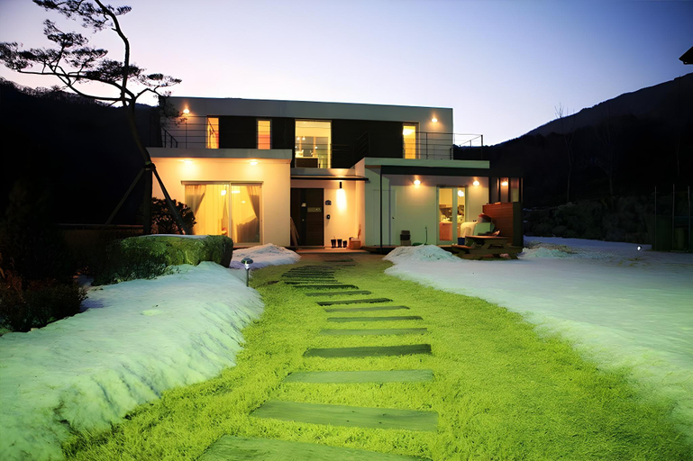 Exterior & Views 4, Solnanggu Pension, Gapyeong