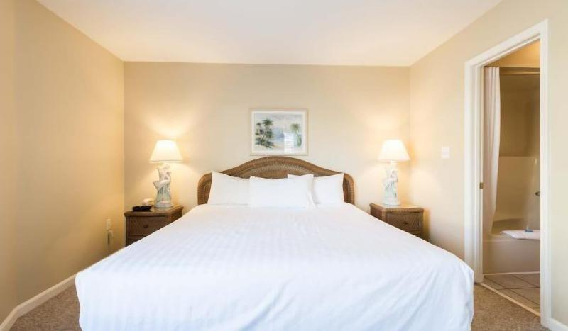 Bedroom, Country Club Villas, Horry