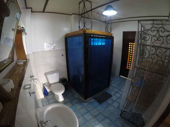 Bathroom 3, Fantasy Lodge Samboan Cebu, Samboan