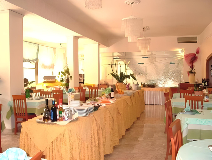 Food & Drinks 5, Hotel Alfredo's, Rimini