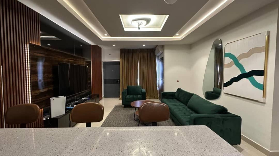 3, A Three Bedroom Shortlet Apartment, Eti-Osa