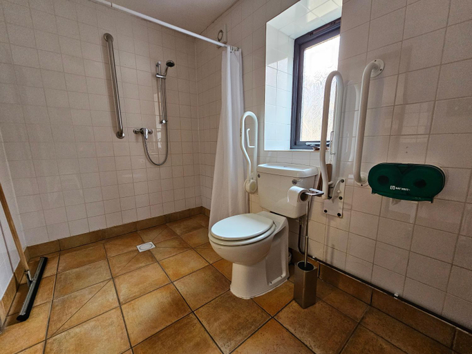 Bathroom 3, Deepdale Camping & Rooms, Cambridgeshire