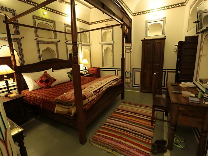 Bedroom 2, Radhika Haveli Hotel, Jhunjhunun
