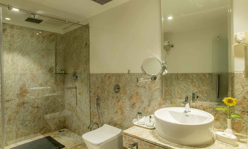 Bathroom 4, The Citi Residenci, Barddhaman