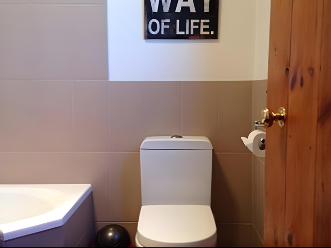 Bathroom 2, Redwing Farmstay, Yorke Peninsula - North