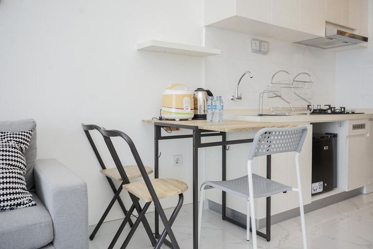 Others 5, Comfort 2BR at Sky House BSD Apartment By Travelio, South Tangerang