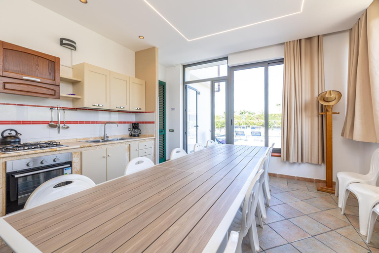 Others 4, Villa Arvilla with Private POOL, Palermo