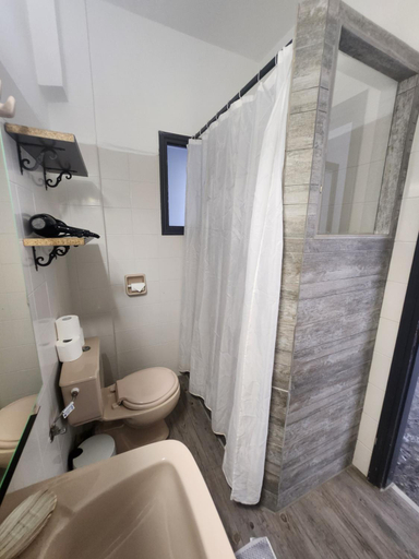 Bathroom 4, Villa Lucia, Ionian Islands