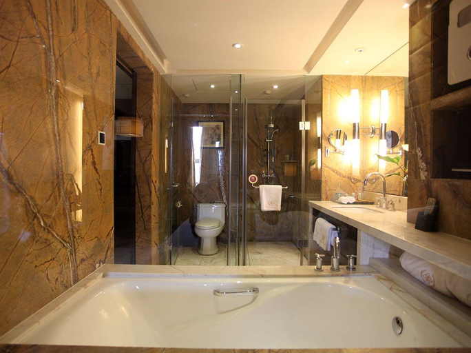 Bathroom 4, Floral Hotel · King Royal Hotel YunFu City, Yunfu