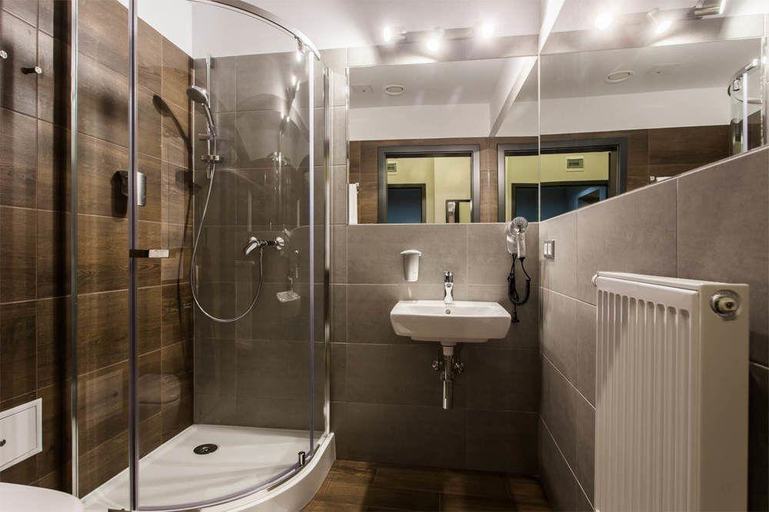 Bathroom 4, Art & Garden Residence, Kraków City