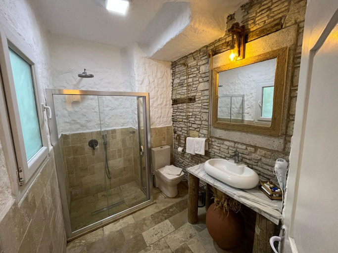 Bathroom 3, Kirlance Hotel, Çeşme