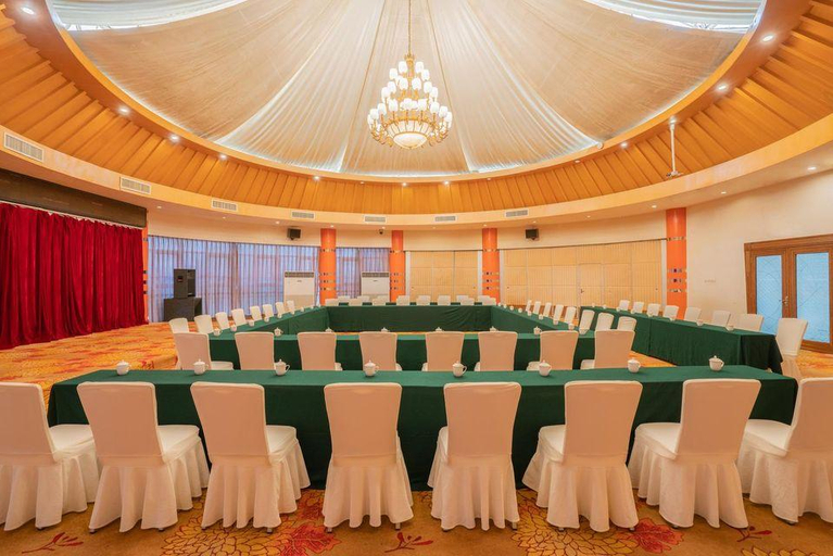 Business Facilities