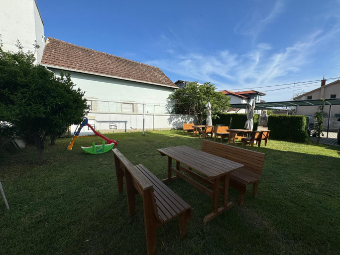 4, Apartmani Hadzic