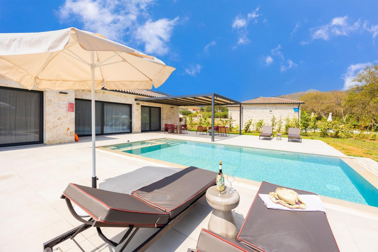 Others 3, Villa Lilia, Ionian Islands