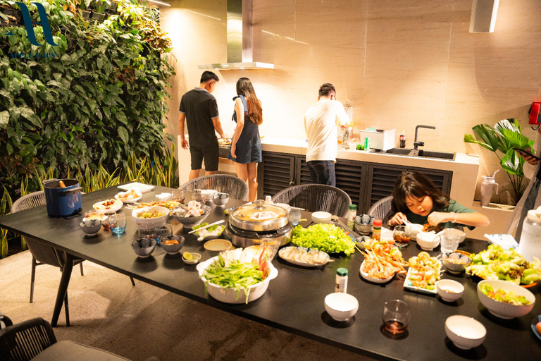 Food & Drinks 5, Apple Haus Saigon Staycation, District 1