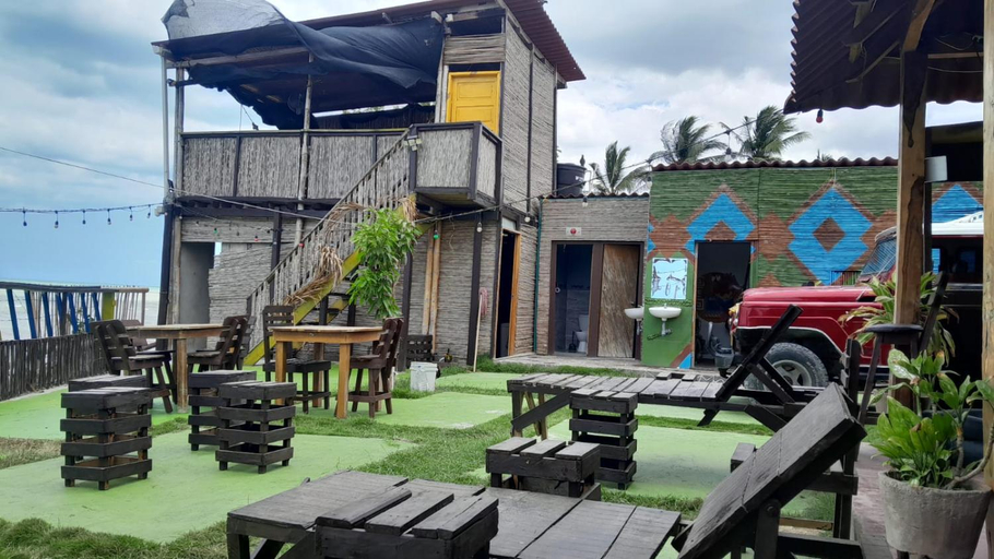 Food & Drinks 5, Ocean View, Manaure