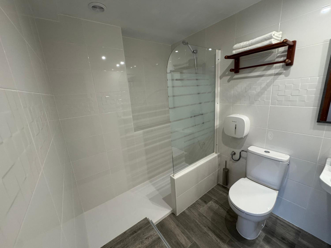 Bathroom 5, Bon Aire Apartamentos, Baleares