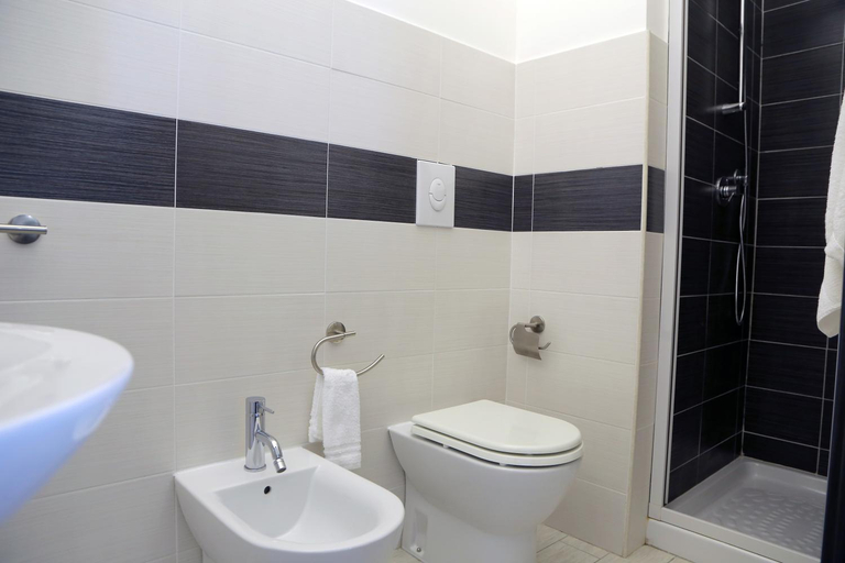 Others 5, Rooms La Perla Del Mare, Barletta-Andria-Trani