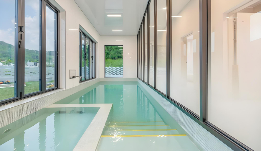 Sport & Beauty 2, Yeosu Pyeongsari 85-7 Kids Pool Villa, Yeosu