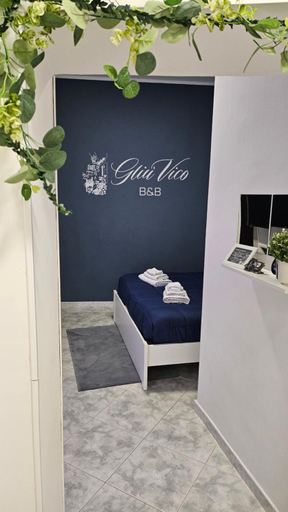 Others 3, Gliu Vico, Latina